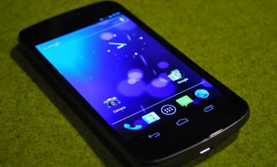 Samsung Galaxy Nexus the First Phone to Run on Android 4.0